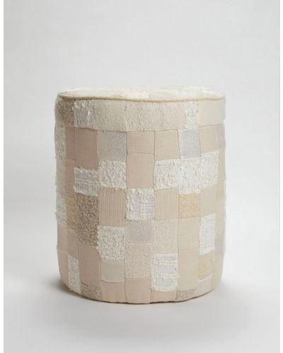 Round Pouf