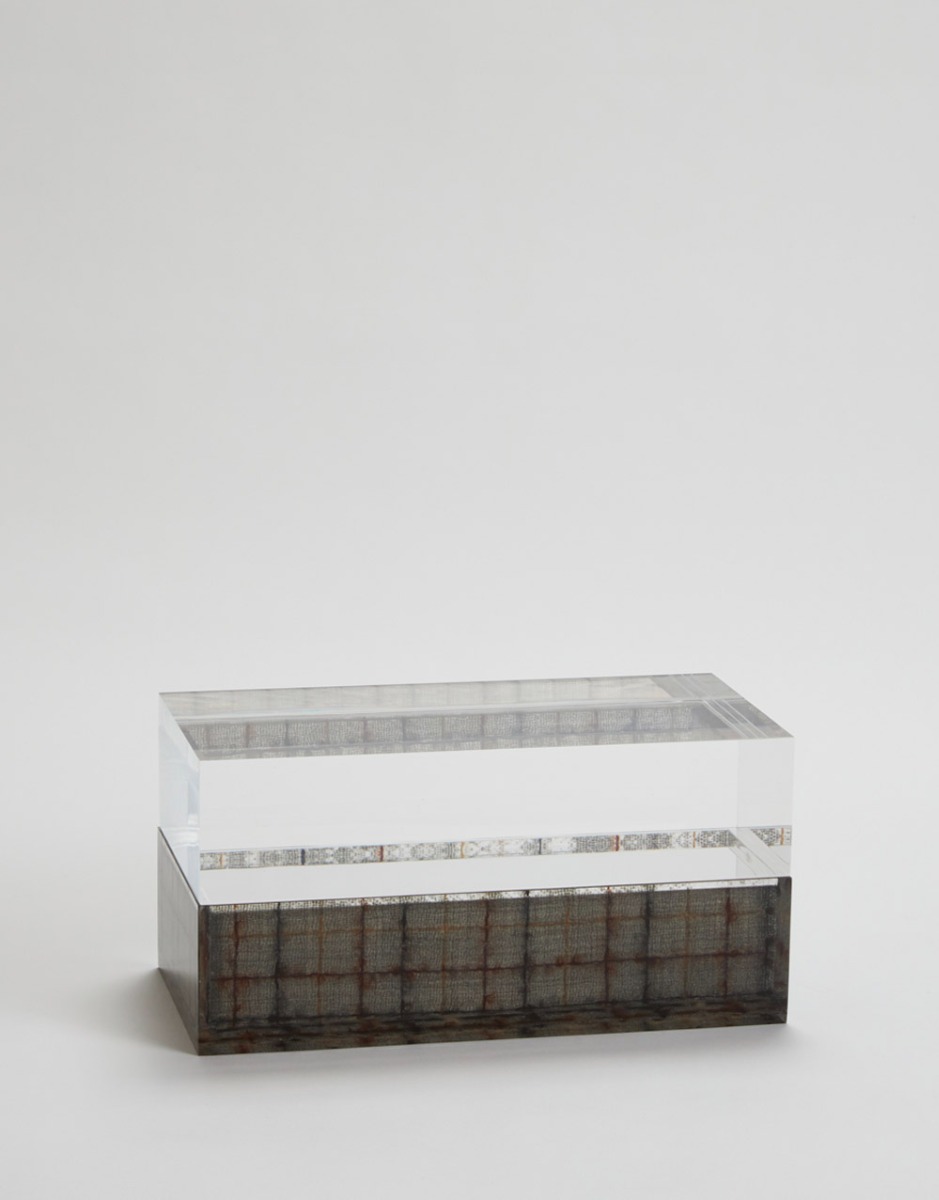 Plexiglass Box - Transparent closure