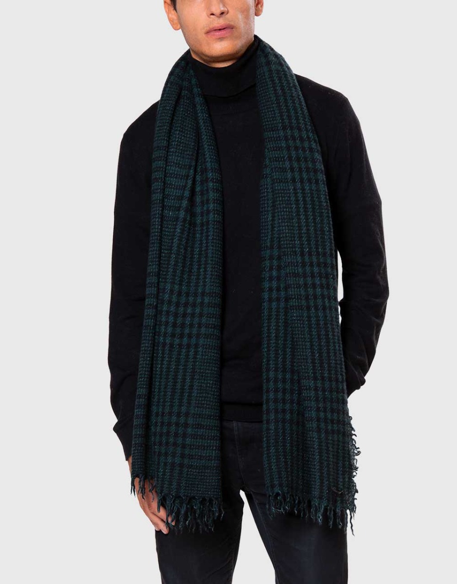 <p>Sciarpa in misto cashmere, lana e seta</p> | Faliero Sarti Principe