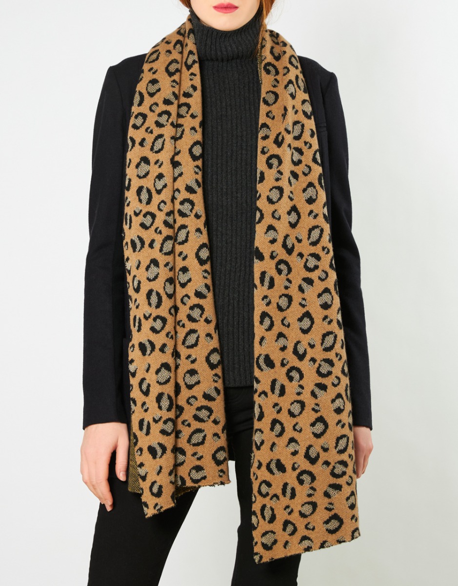 Animalier patterned recycled cashmere blend stole | Faliero Sarti Daene