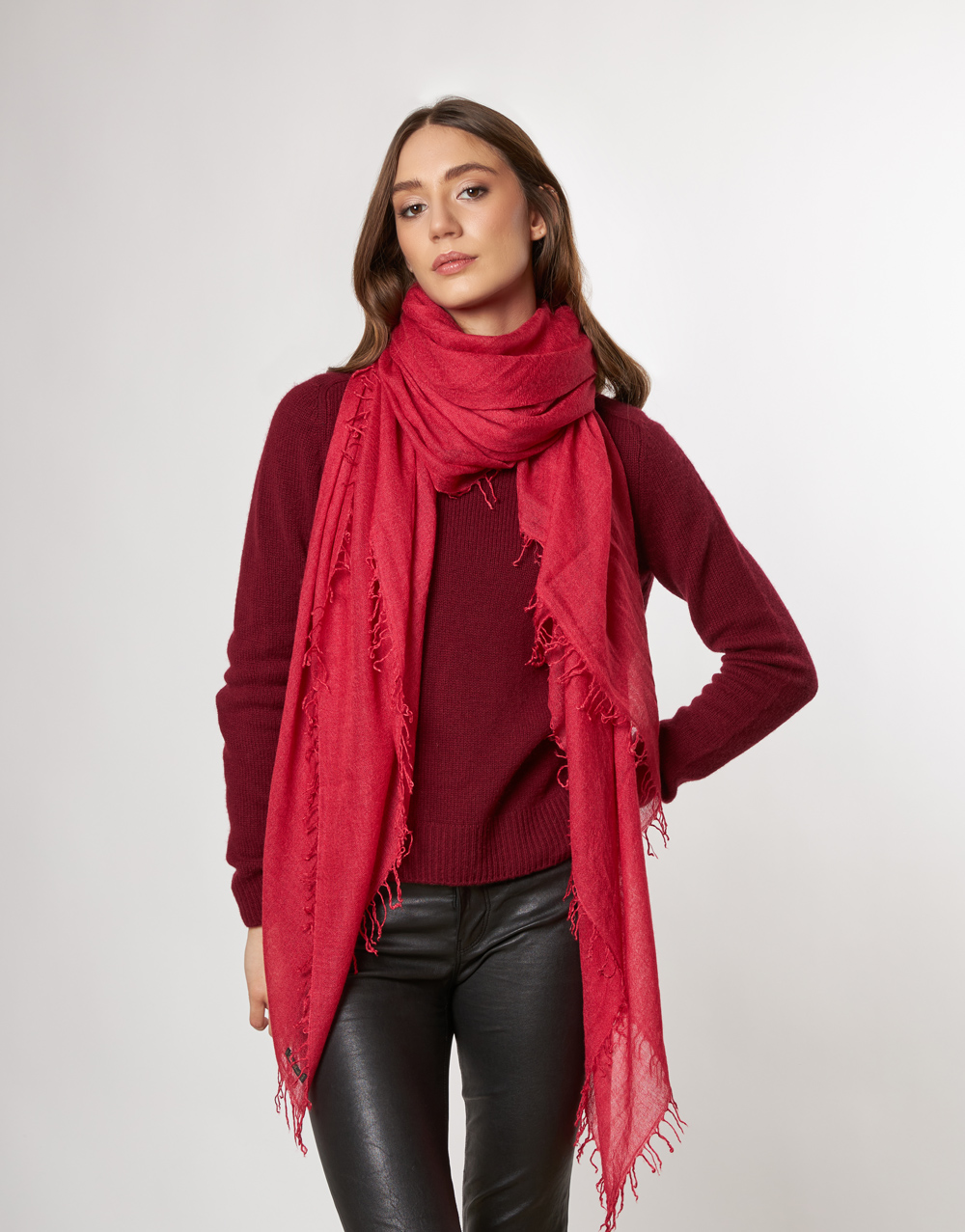 Sciarpa in cashmere e seta con frange | Faliero Sarti Enrica