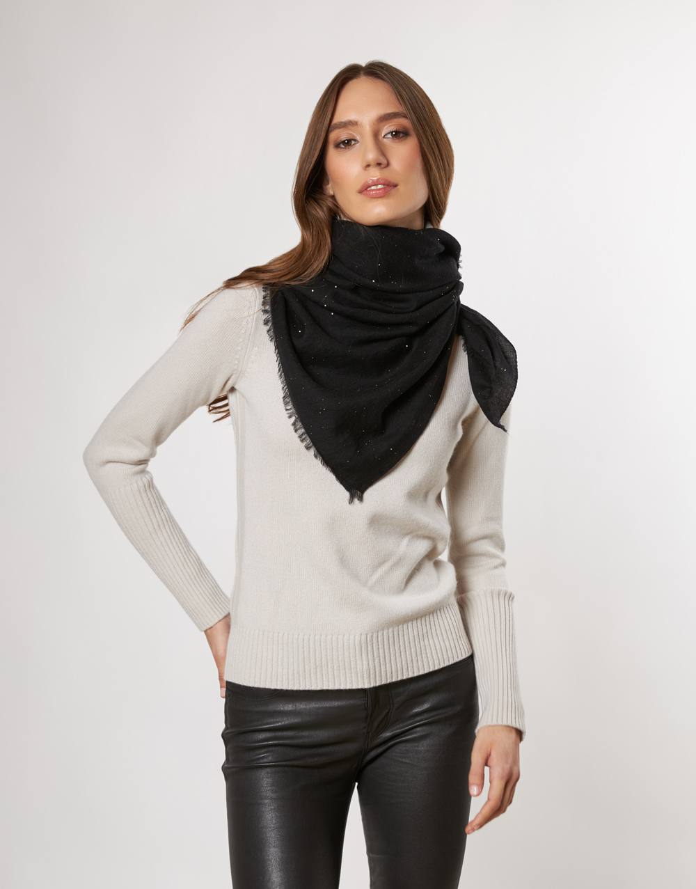 Stola piccola misto lana con paillettes | Faliero Sarti Little Raissa