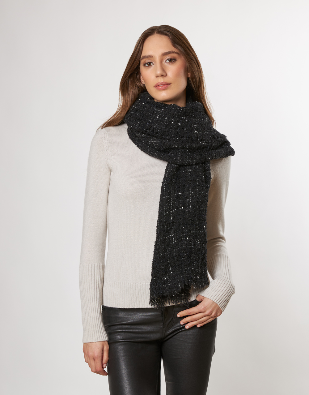 Sciarpa misto lana, cashmere e seta con effetto bouclè | Faliero Sarti Margot