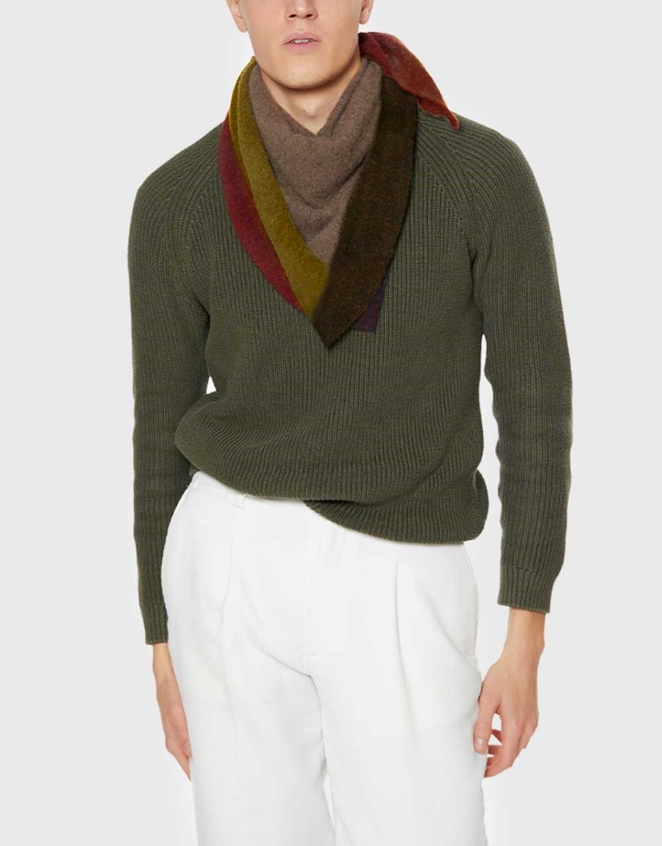 <p>Square cashmere scarf</p> | Faliero Sarti Quadriel